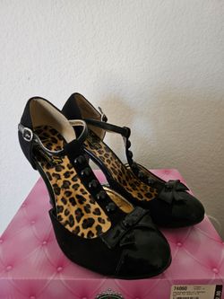 Womens Shoes
