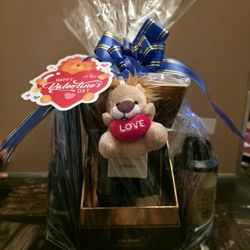 Mens Cologne Valentines Day Basket Gift Set,body Spray, Hydrating Body Cream 