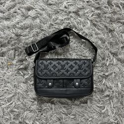 Lv Side Bag 