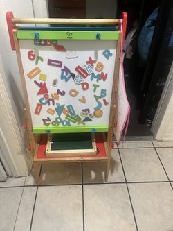 Hape All-in-One Double-Sided Art Easel