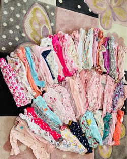 Lots babygirl clothes newborn -12 /18months