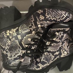 Snakeskin Boots Size 7.5