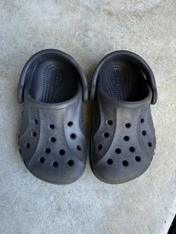 Toddler Baya Crocs Size C6 Black