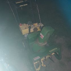 John Deere 520 Walk Behind  Snow Blower