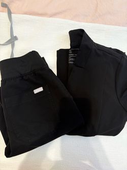 XXS Black Figs
