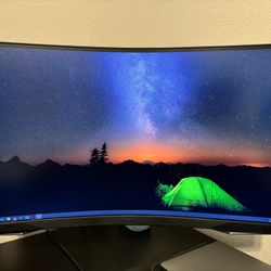 Monitor, 1440p 27in Samsung Curved Monitor