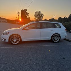 2019 Volkswagen Golf