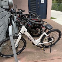 AVENTON PACE 4 E-BIKE **READ DESCRIPTION**