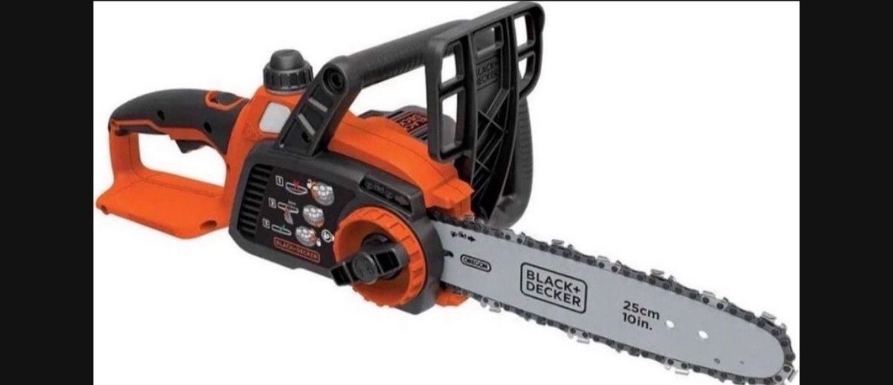 BLACK+DECKER 20V Max Cordless Chainsaw, 10-Inch, Tool Only (LCS1020B