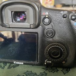 Nikon 7D Body
