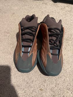 Yeezy 700