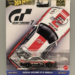Hot Wheels Premium Pop Culture Nissan Skyline GT-R 