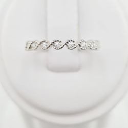 10k white gold diamond band / ring