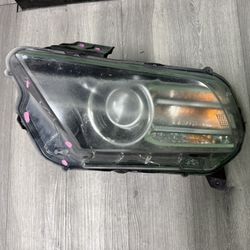 2013–2014 Ford Mustang OEM Driver Side Headlight – Halogen Projector – DR3B-13006-A