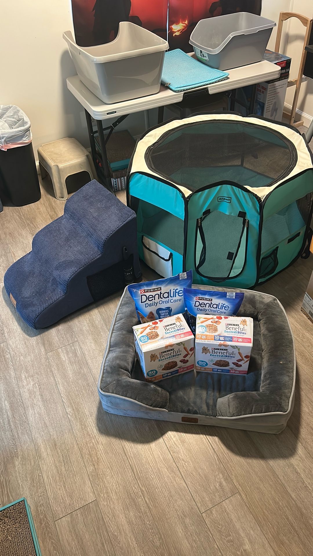 PET SUPPLIES!! NEED GONE