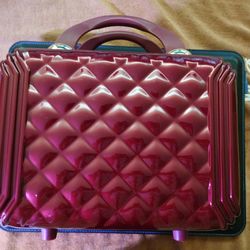 Triforce Hardside Beauty Case
