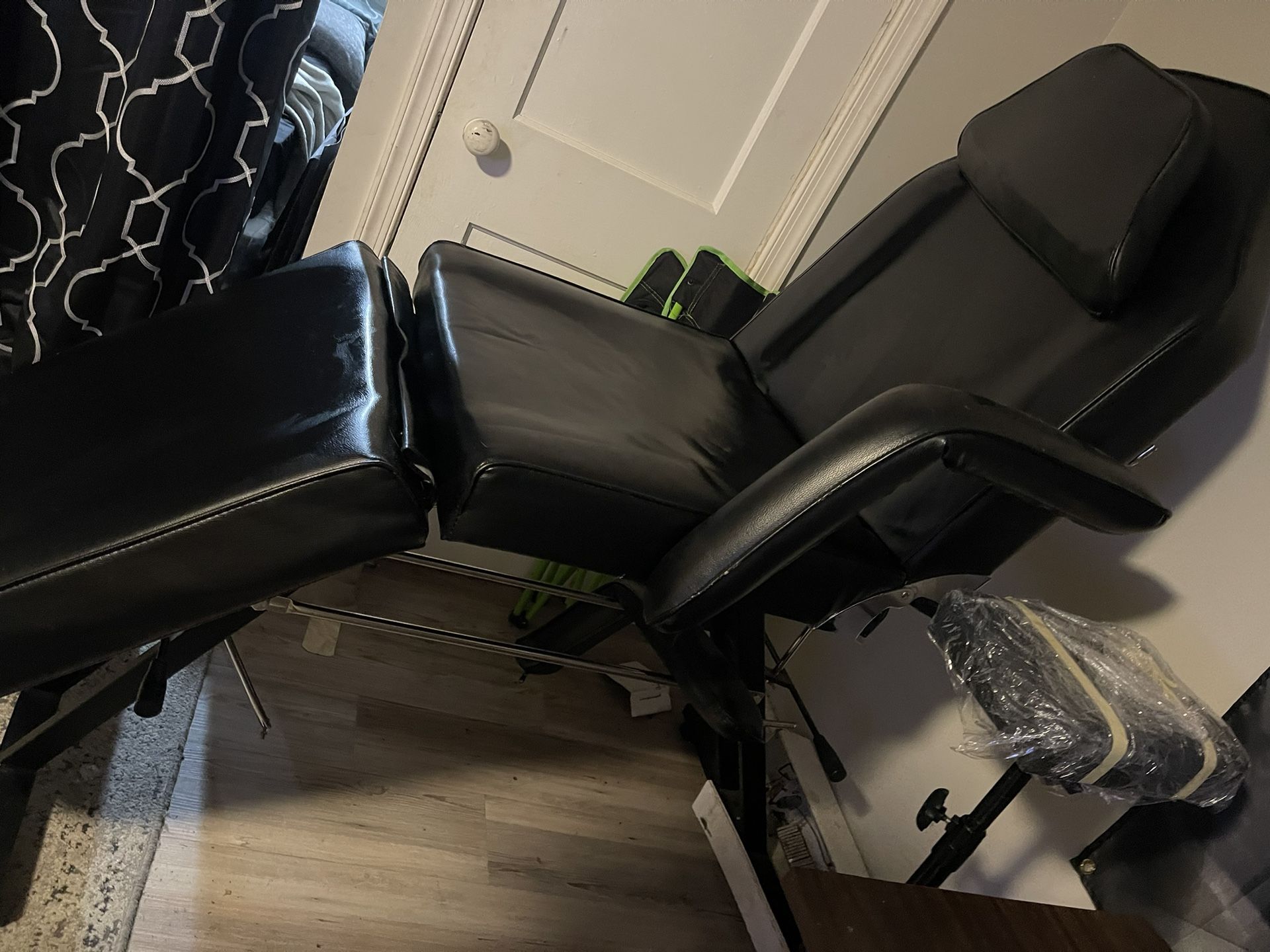Adjustable Tattoo/ Massage Table