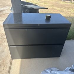 Filing Cabinet (No Keys)