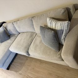 Couch With Chaise 