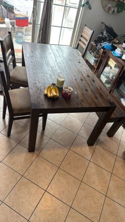 Acacia Wood Table 4 Chair One Bench
