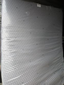 Beauty Rest Silver Hybrid Queen & Box Spring