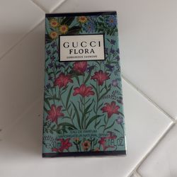 Gucci flora perfume