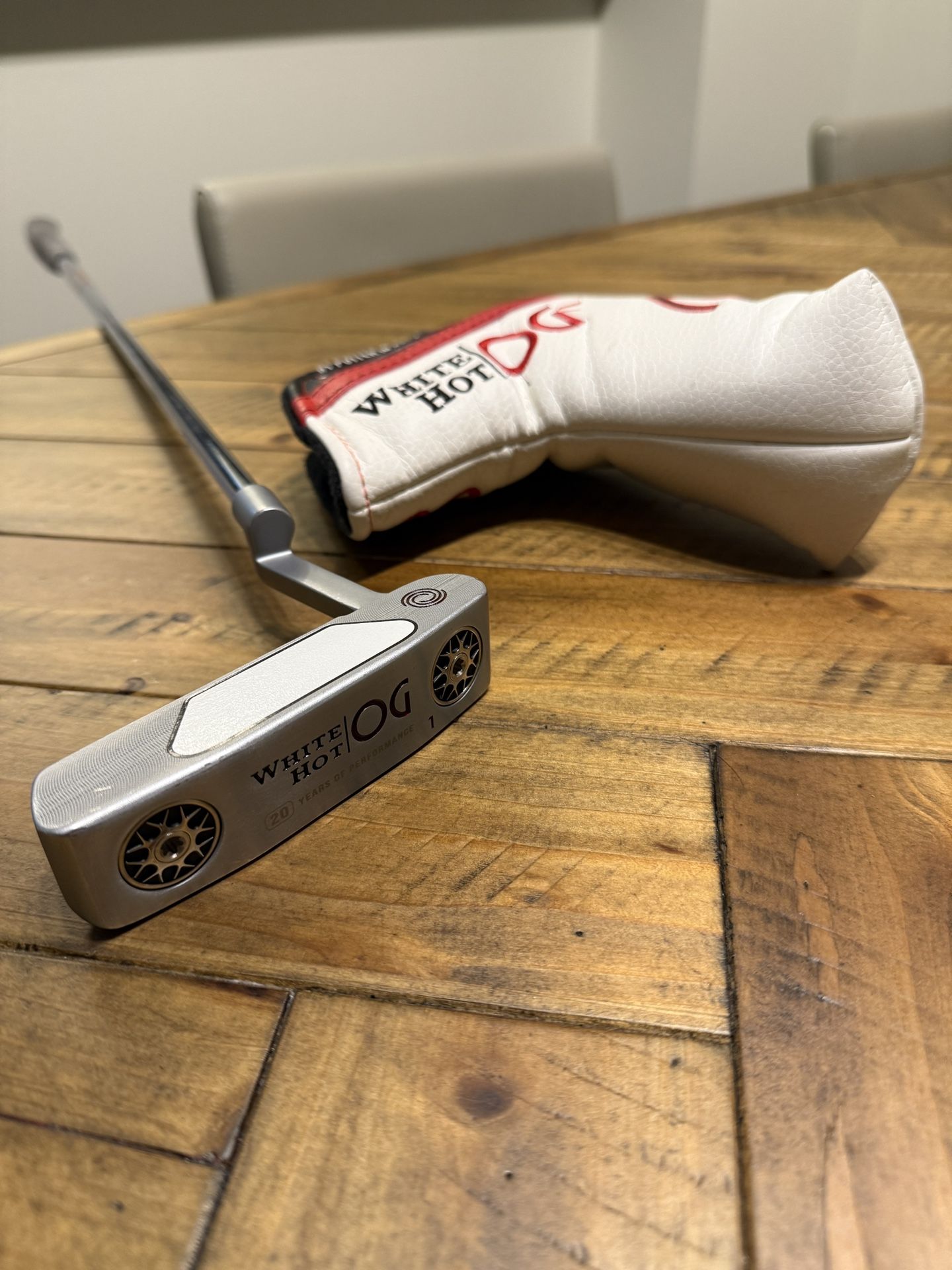 Odyssey White Hot OG 1 Putter With Headcover