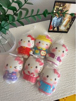 Hello Kitty Squishy