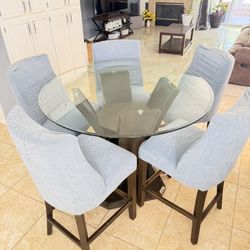 Comedor con 6 sillas 