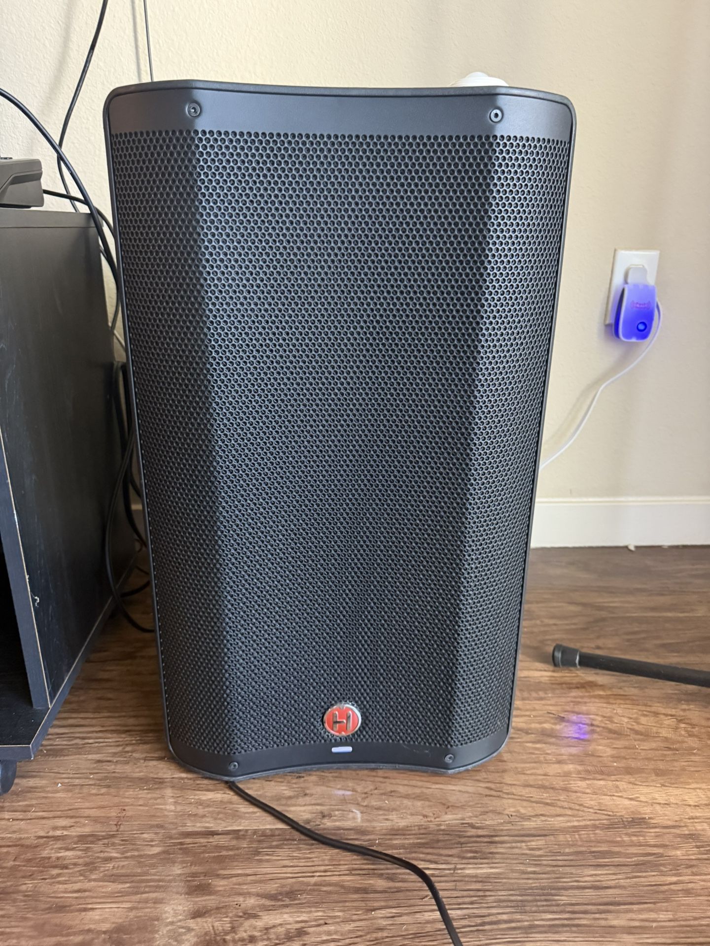 🎶 Harbinger V2312 Powered Speaker Pair – Excellent Condition 🔥