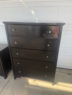 Dark Brown Tall Dresser 5-Drawer Chest with a nightstand.