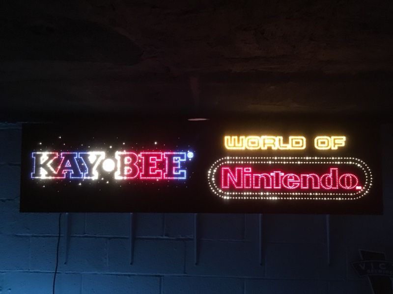 SUPER RARE ANIMATED FIBEROPTIC KAY-BEE TOYS/WORLD OF NINTENDO SIGN! MODEL M36C! KB TOYS, NES VIDEO GAMES! COLLECTIBLE! TOYS R US/KIDDIE CITY RIVAL!