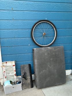 Free massage foldable table, free tire + items