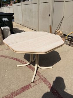Retro Table