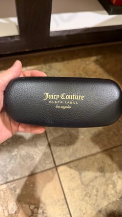 Glasses holder