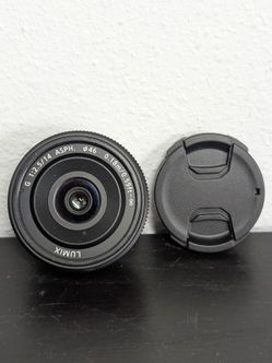 Panasonic Lumix G 14mm f/2.5 Lens