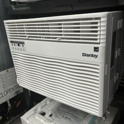 Danby Air conditioner 12000btu
