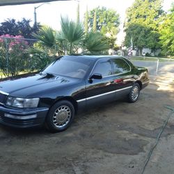 Very Nice Low  Miles It Has 165   Miles V8  1990 The Second Owner Clean Title 