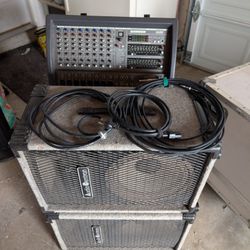 Samson XM910 12 Channel PA 900 Watt PA with 12" Speakers 