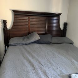 Cal King Bedroom Set