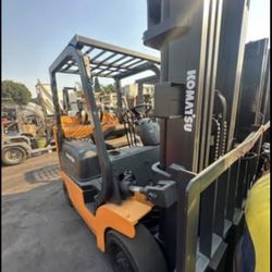 Komatsu 8000 lbs, 3 stg, S🔥🔥🔥