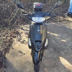 2025 50cc SCOOTER 