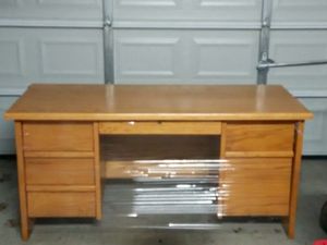 Used Desk For Sale >> New And Used Desk For Sale In Austin Tx Offerup Used Desk For Sale >> New And Used Desk For Sale In Austin Tx Offerup
