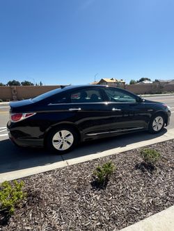 2013 Hyundai Sonata Hybrid