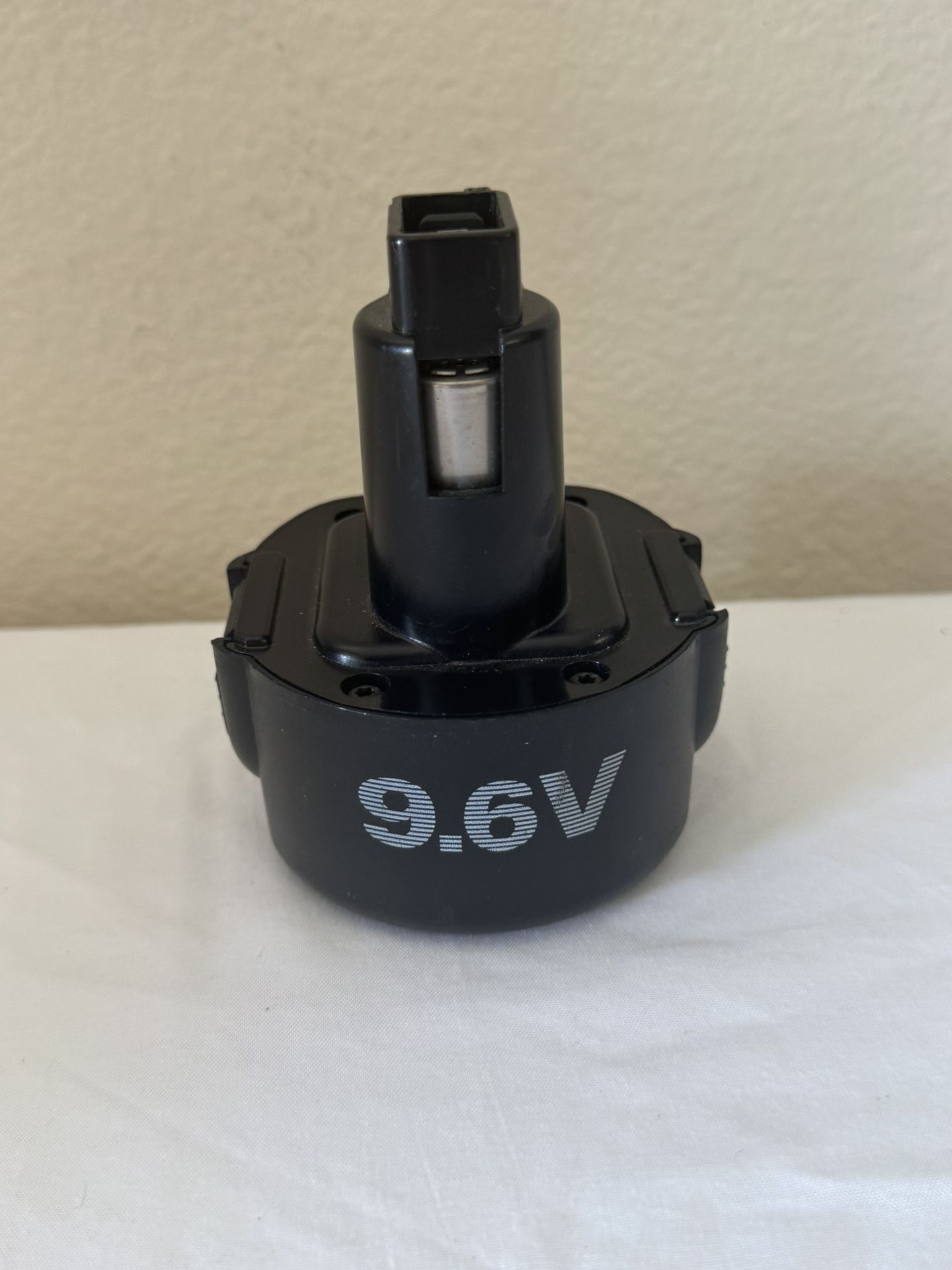 New Black and Decker 9.6V Battery Pack PS120