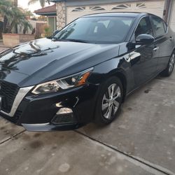 2020 Nissan Altima