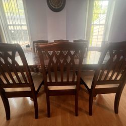 Wood Table Set And 8 Chairs. 