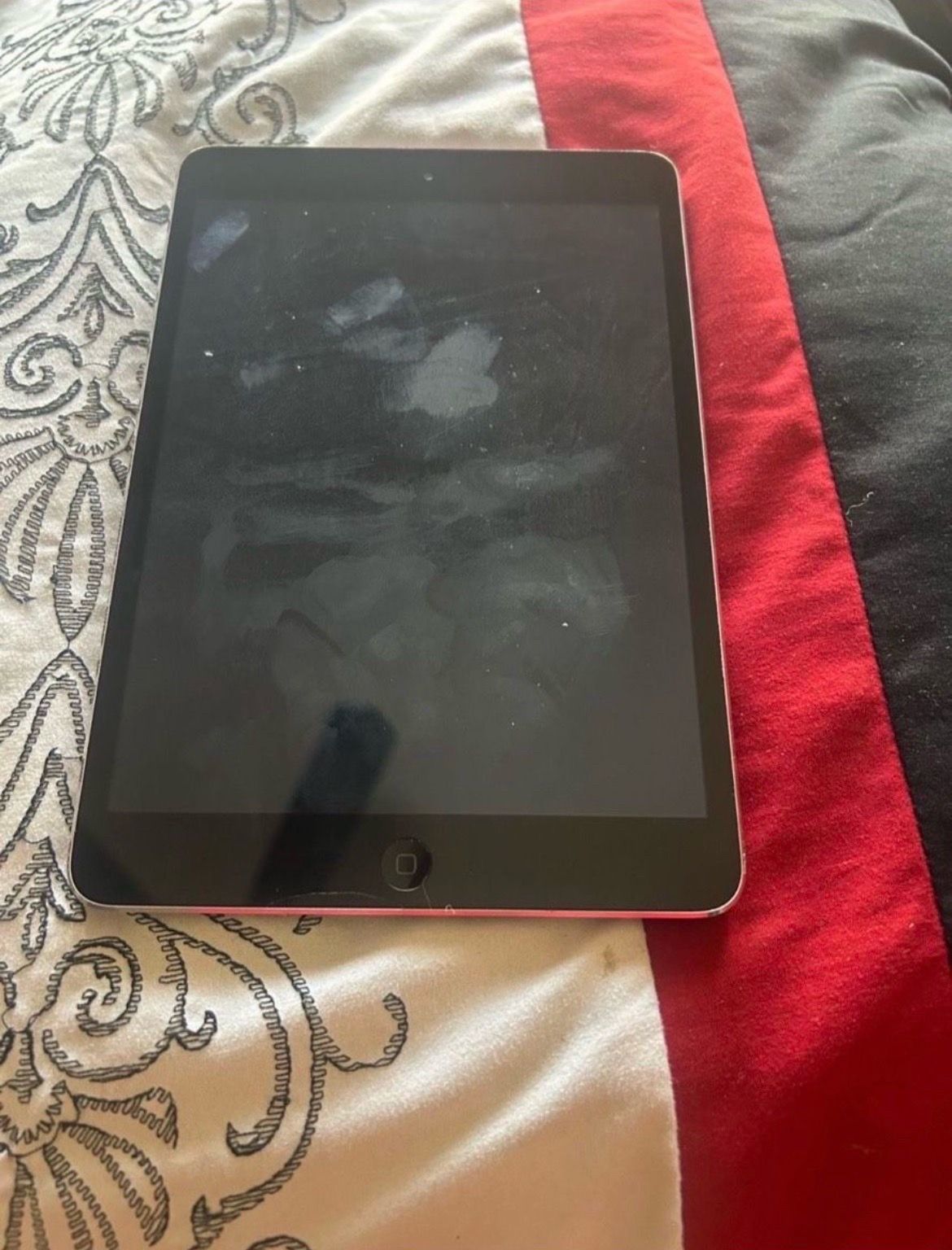 Apple iPad revel
