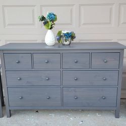 BEAUTIFUL OVERSIZE IKEA HEMMES GREY DRESSER IN DUSTRIAL STYLE 64X21X38 NEW CONDITION ASSEMBLED