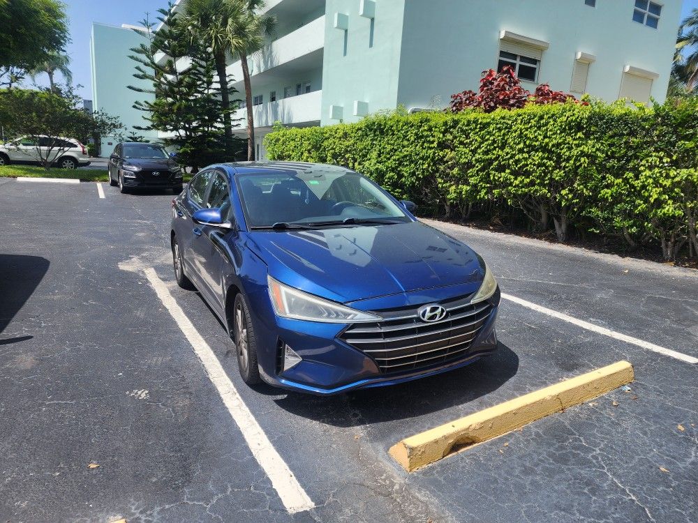 2019 Hyundai Elantra